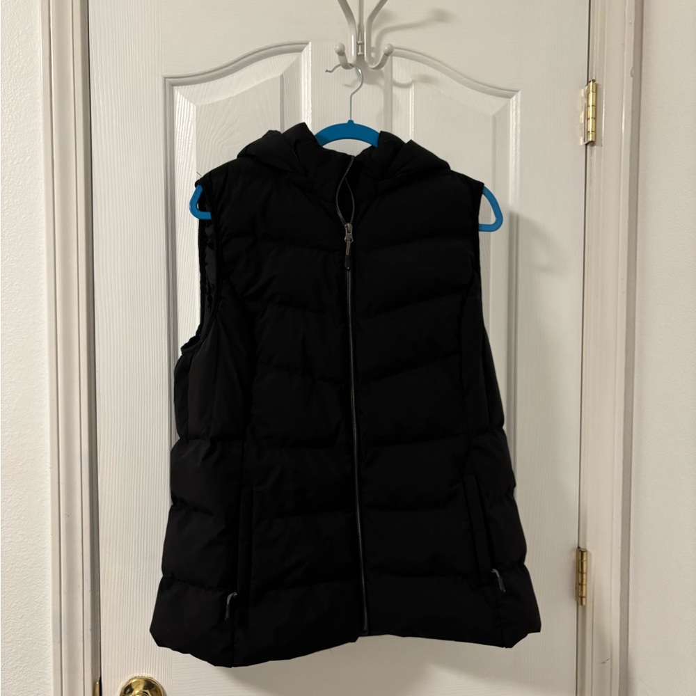 Black Puffer Vest with hood